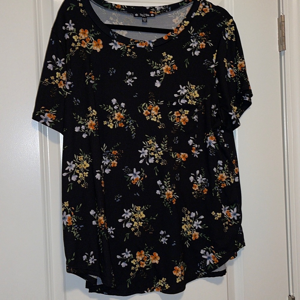 Short-Sleeve Floral Top